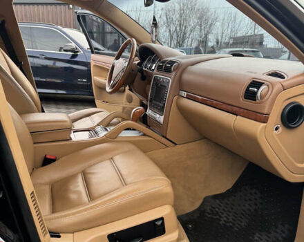 Зеленый Порше Каен, объемом двигателя 4.81 л и пробегом 190 тыс. км за 7900 $, фото 10 на Automoto.ua