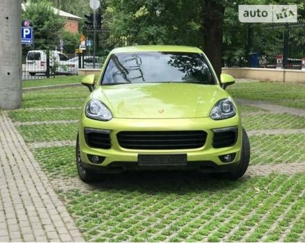 Зелений Порше Cayenne, об'ємом двигуна 3 л та пробігом 74 тис. км за 56000 $, фото 1 на Automoto.ua