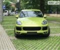 Зелений Порше Cayenne, об'ємом двигуна 3 л та пробігом 74 тис. км за 56000 $, фото 1 на Automoto.ua