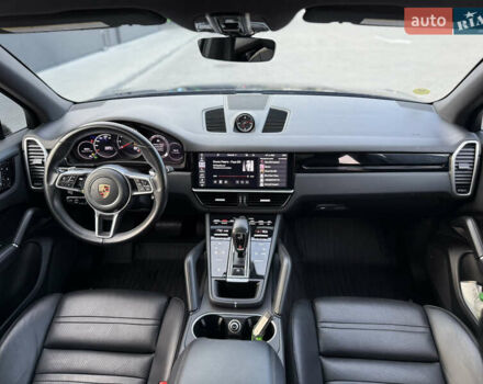 Зелений Порше Cayenne, об'ємом двигуна 3 л та пробігом 83 тис. км за 47700 $, фото 8 на Automoto.ua