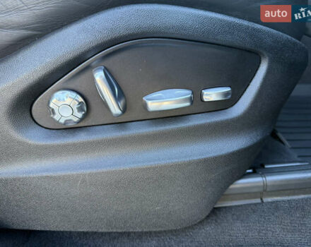 Зелений Порше Cayenne, об'ємом двигуна 3 л та пробігом 83 тис. км за 47700 $, фото 13 на Automoto.ua