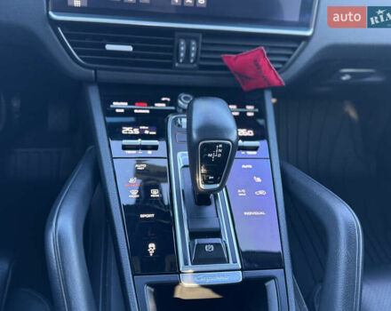 Зелений Порше Cayenne, об'ємом двигуна 3 л та пробігом 83 тис. км за 47700 $, фото 19 на Automoto.ua