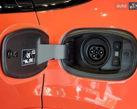 Помаранчевий Порше Cayenne, об'ємом двигуна 4 л та пробігом 45 тис. км за 150000 $, фото 4 на Automoto.ua