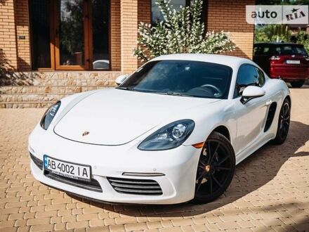 Белый Порше Кайман, объемом двигателя 2 л и пробегом 7 тыс. км за 54400 $, фото 1 на Automoto.ua
