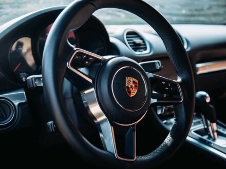 Порше Cayman 2019 у Стрижавка на Automoto.ua Білий Порше Cayman, об'ємом двигуна 2 л та пробігом 7 тис. км за 54900 $, фото 1 на Automoto.ua
