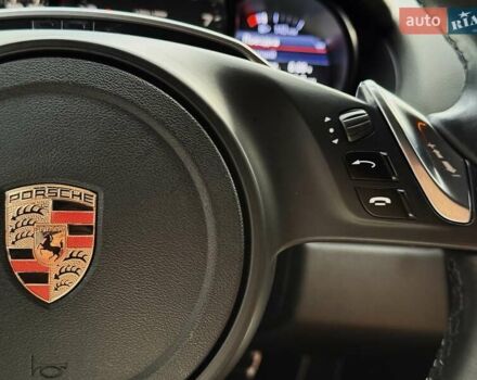Черный Порше Кайман, объемом двигателя 2.69 л и пробегом 72 тыс. км за 37777 $, фото 43 на Automoto.ua