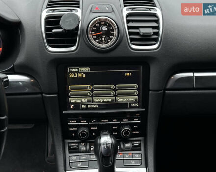 Черный Порше Кайман, объемом двигателя 2.69 л и пробегом 70 тыс. км за 37900 $, фото 17 на Automoto.ua