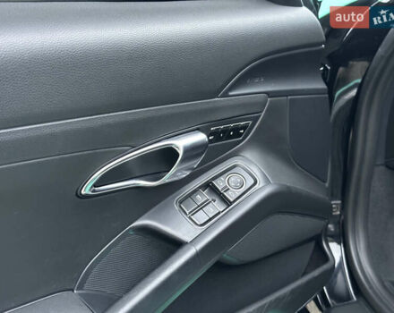 Черный Порше Кайман, объемом двигателя 2.69 л и пробегом 70 тыс. км за 37900 $, фото 11 на Automoto.ua