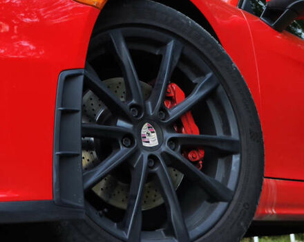 Порше Кайман 2017 в Луцке на Automoto.ua Красный Порше Кайман, объемом двигателя 2 л и пробегом 80 тыс. км за 57500 $, фото 3 на Automoto.ua