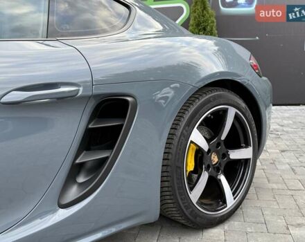 Сірий Порше Cayman, об'ємом двигуна 1.99 л та пробігом 39 тис. км за 59900 $, фото 10 на Automoto.ua
