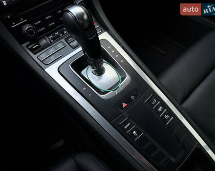 Порше Кайман 2019 в Киеве на Automoto.ua Серый Порше Кайман, объемом двигателя 1.99 л и пробегом 66 тыс. км за 55000 $, фото 22 на Automoto.ua