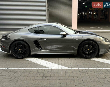 Порше Кайман 2019 в Киеве на Automoto.ua Серый Порше Кайман, объемом двигателя 1.99 л и пробегом 66 тыс. км за 55000 $, фото 4 на Automoto.ua