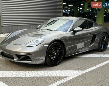 Порше Кайман 2019 в Киеве на Automoto.ua Серый Порше Кайман, объемом двигателя 1.99 л и пробегом 66 тыс. км за 55000 $, фото 1 на Automoto.ua