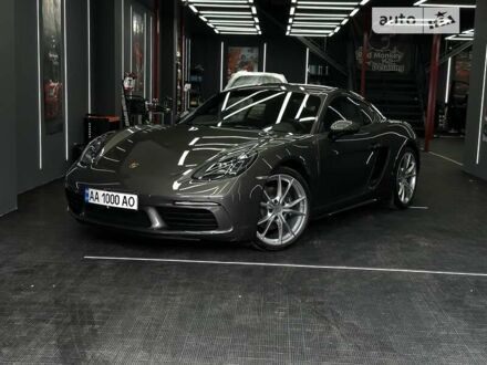 Порше Cayman 2020 у Києві на Automoto.ua Сірий Порше Cayman, об'ємом двигуна 1.99 л та пробігом 10 тис. км за 68888 $, фото 1 на Automoto.ua