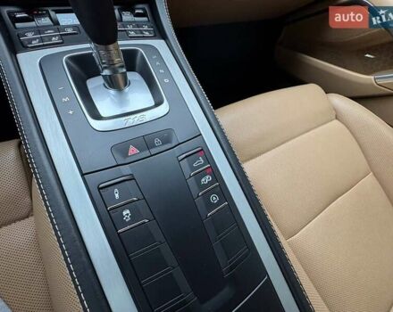 Синій Порше Cayman, об'ємом двигуна 4 л та пробігом 45 тис. км за 95000 $, фото 22 на Automoto.ua