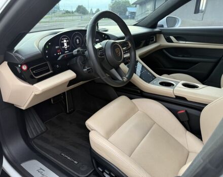 Белый Порше Другая, объемом двигателя 0 л и пробегом 46 тыс. км за 74500 $, фото 3 на Automoto.ua