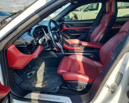 Білий Порше Інша, об'ємом двигуна 0 л та пробігом 35 тис. км за 24500 $, фото 6 на Automoto.ua