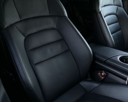 Черный Порше Другая, объемом двигателя 0 л и пробегом 85 тыс. км за 65000 $, фото 23 на Automoto.ua