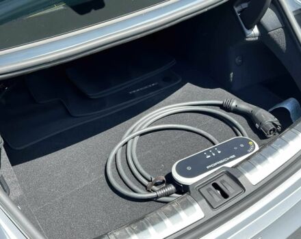 Серый Порше Другая, объемом двигателя 0 л и пробегом 28 тыс. км за 42000 $, фото 4 на Automoto.ua