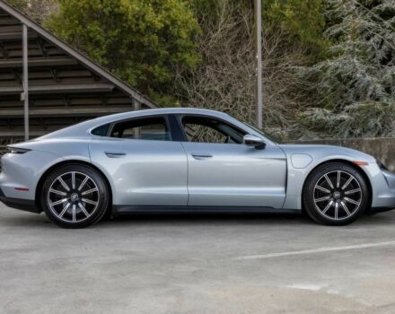 Серый Порше Другая, объемом двигателя 0 л и пробегом 10 тыс. км за 45000 $, фото 2 на Automoto.ua