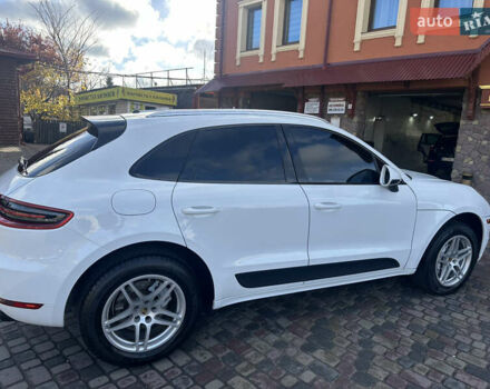 Белый Порше Масан, объемом двигателя 3 л и пробегом 140 тыс. км за 27777 $, фото 4 на Automoto.ua