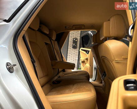 Белый Порше Масан, объемом двигателя 3 л и пробегом 260 тыс. км за 21999 $, фото 10 на Automoto.ua