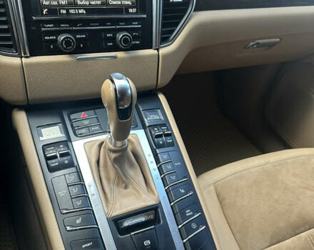 Белый Порше Масан, объемом двигателя 3 л и пробегом 140 тыс. км за 27777 $, фото 14 на Automoto.ua