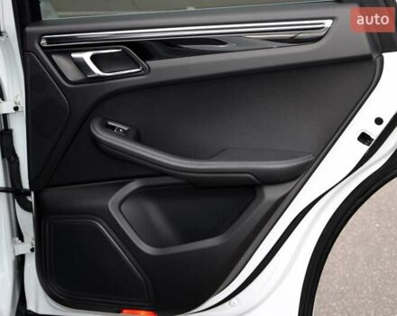 Белый Порше Масан, объемом двигателя 3 л и пробегом 128 тыс. км за 22999 $, фото 29 на Automoto.ua