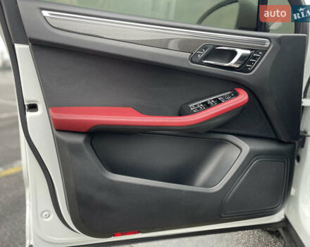 Белый Порше Масан, объемом двигателя 3 л и пробегом 156 тыс. км за 26000 $, фото 9 на Automoto.ua