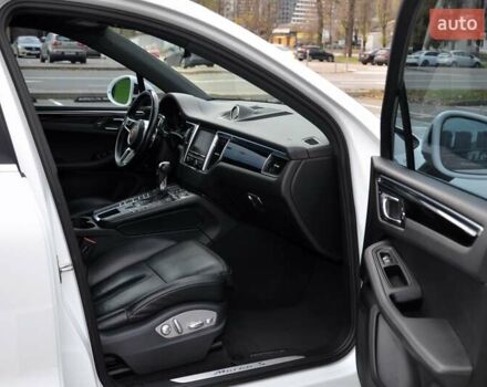 Белый Порше Масан, объемом двигателя 3 л и пробегом 128 тыс. км за 22999 $, фото 33 на Automoto.ua