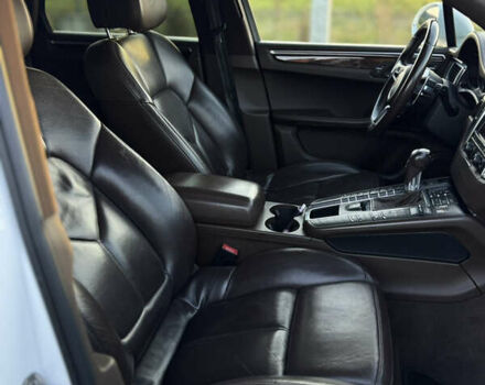 Порше Масан 2015 в Новоднестровск на Automoto.ua Белый Порше Масан, объемом двигателя 3 л и пробегом 219 тыс. км за 35000 $, фото 6 на Automoto.ua