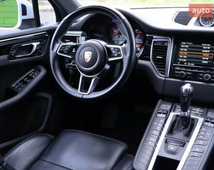 Порше Масан 2015 в Киеве на Automoto.ua Белый Порше Масан, объемом двигателя 3 л и пробегом 128 тыс. км за 22999 $, фото 40 на Automoto.ua