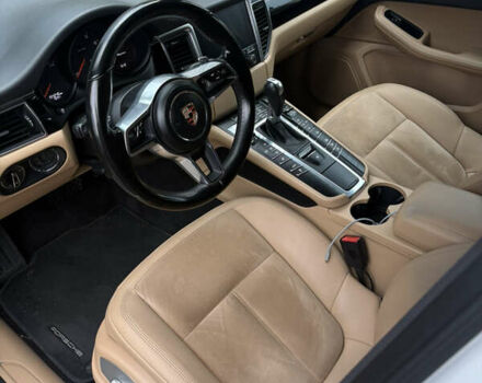 Белый Порше Масан, объемом двигателя 1.98 л и пробегом 162 тыс. км за 22399 $, фото 2 на Automoto.ua