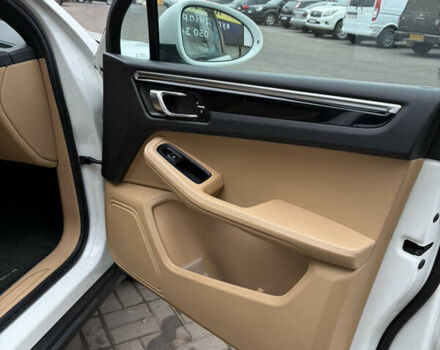 Белый Порше Масан, объемом двигателя 1.98 л и пробегом 169 тыс. км за 22000 $, фото 8 на Automoto.ua