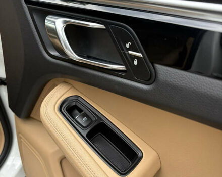 Белый Порше Масан, объемом двигателя 1.98 л и пробегом 162 тыс. км за 22399 $, фото 5 на Automoto.ua