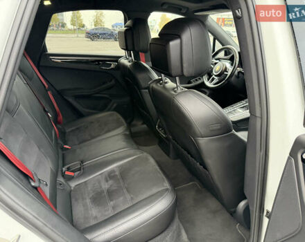 Порше Масан 2016 в Киеве на Automoto.ua Белый Порше Масан, объемом двигателя 3 л и пробегом 92 тыс. км за 31000 $, фото 14 на Automoto.ua