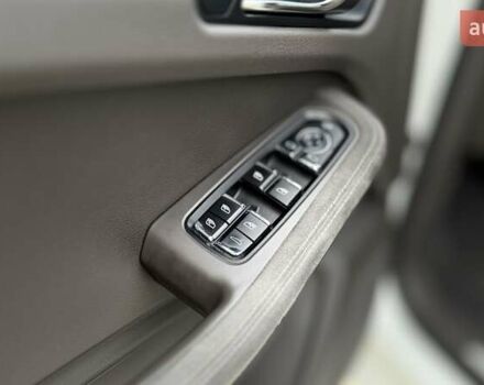 Белый Порше Масан, объемом двигателя 3 л и пробегом 101 тыс. км за 36900 $, фото 24 на Automoto.ua