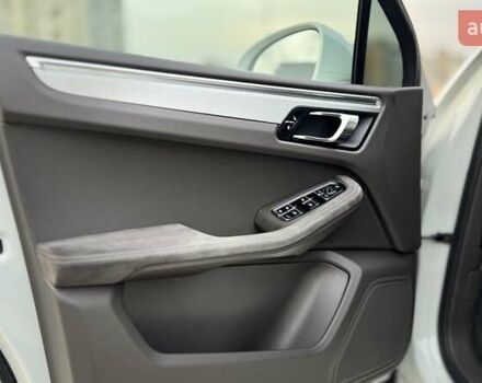 Белый Порше Масан, объемом двигателя 3 л и пробегом 101 тыс. км за 36900 $, фото 23 на Automoto.ua