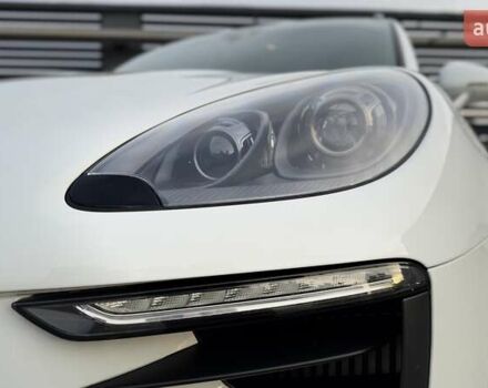 Белый Порше Масан, объемом двигателя 3 л и пробегом 101 тыс. км за 36900 $, фото 6 на Automoto.ua