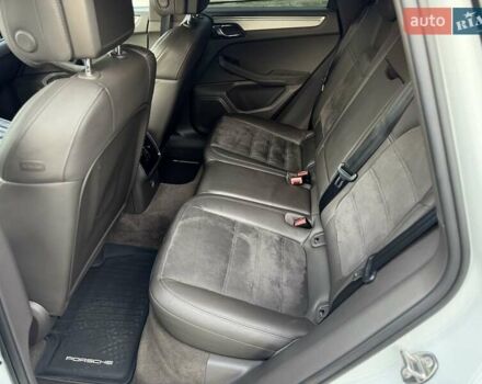 Белый Порше Масан, объемом двигателя 3 л и пробегом 101 тыс. км за 36900 $, фото 35 на Automoto.ua