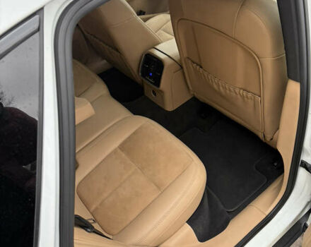 Белый Порше Масан, объемом двигателя 1.98 л и пробегом 169 тыс. км за 22000 $, фото 5 на Automoto.ua