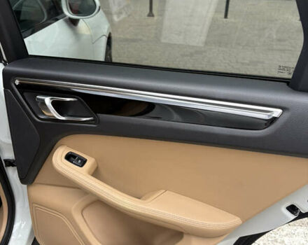 Белый Порше Масан, объемом двигателя 1.98 л и пробегом 162 тыс. км за 22399 $, фото 12 на Automoto.ua