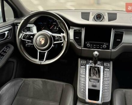 Белый Порше Масан, объемом двигателя 3 л и пробегом 101 тыс. км за 36900 $, фото 31 на Automoto.ua