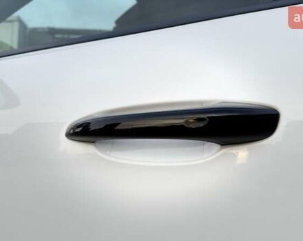 Белый Порше Масан, объемом двигателя 3 л и пробегом 101 тыс. км за 36900 $, фото 12 на Automoto.ua