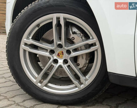 Белый Порше Масан, объемом двигателя 2.99 л и пробегом 47 тыс. км за 29500 $, фото 18 на Automoto.ua