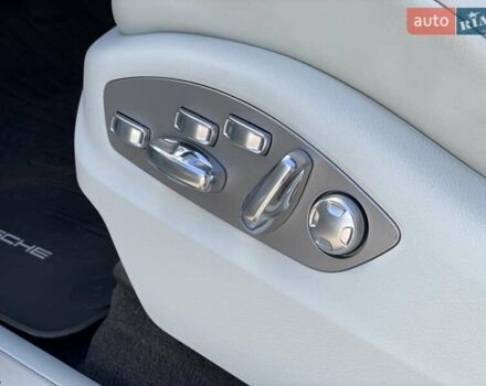 Белый Порше Масан, объемом двигателя 3 л и пробегом 32 тыс. км за 53000 $, фото 30 на Automoto.ua