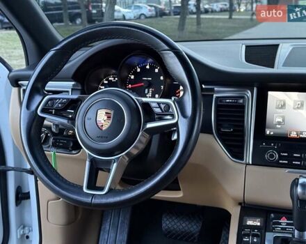 Белый Порше Масан, объемом двигателя 1.98 л и пробегом 134 тыс. км за 38900 $, фото 39 на Automoto.ua