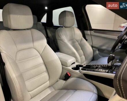 Белый Порше Масан, объемом двигателя 3 л и пробегом 36 тыс. км за 52500 $, фото 46 на Automoto.ua