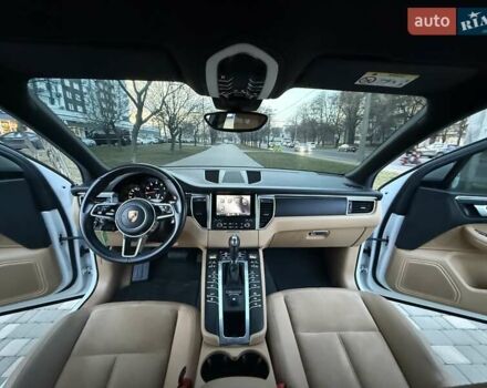 Белый Порше Масан, объемом двигателя 1.98 л и пробегом 134 тыс. км за 38900 $, фото 54 на Automoto.ua