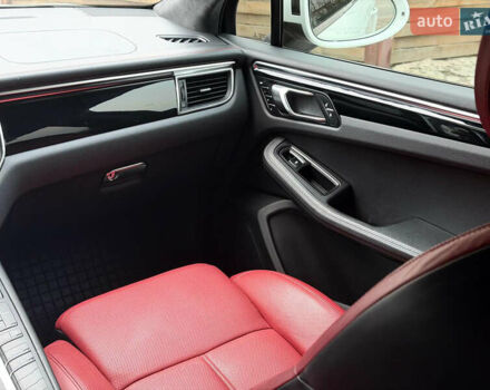 Белый Порше Масан, объемом двигателя 2.99 л и пробегом 47 тыс. км за 29500 $, фото 29 на Automoto.ua